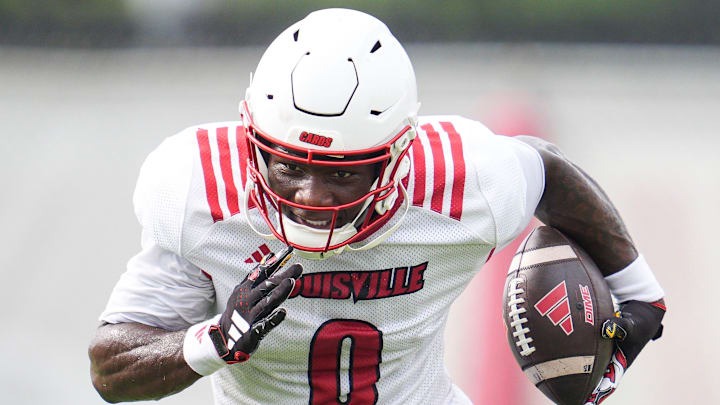 Louisville Cardinals senior wide receiver Chris Bell (0) during a recent practice on August 4, 2025 before the start of the 2025 football season. In 2024, Bell had 43 receptions for 737 yards with four touchdowns. He averaged 17.1 yards per catch. Louisville Cardinals senior wide receiver Chris Bell (0) during a recent practice on August 4, 2025 before the start of the 2025 football season. In 2024, Bell had 43 receptions for 737 yards with four touchdowns. He averaged 17.1 yards per catch.
