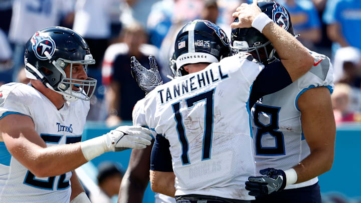 Los Angeles Chargers v Tennessee Titans