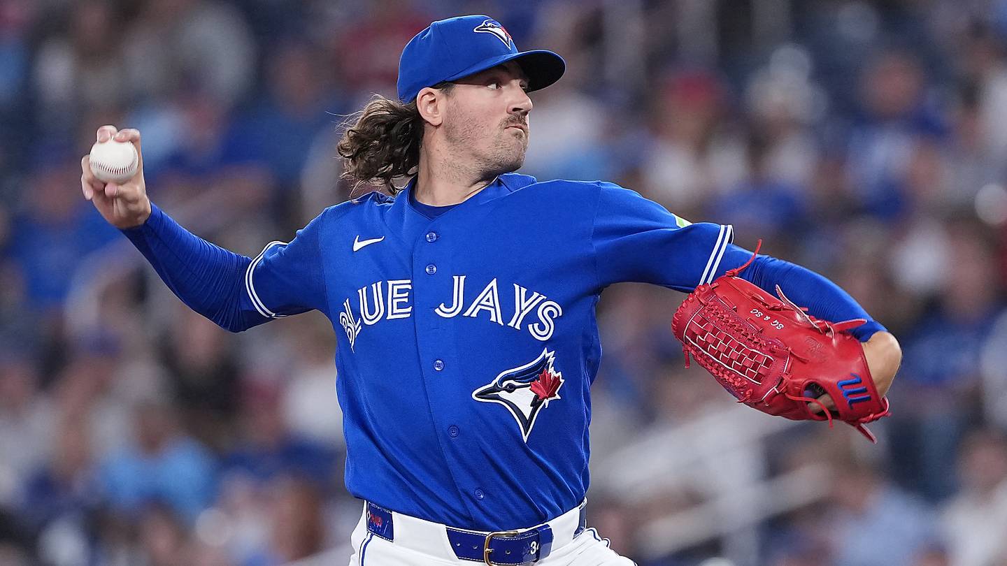 Cubs finalize Kevin Gausman trade with roster move that signals end of bullpen revolving door