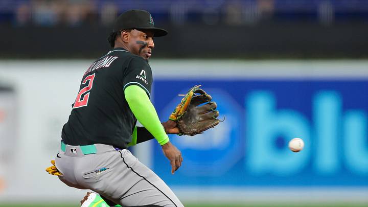 Jun 10, 2026; Miami, Florida, USA; Arizona Diamondbacks shortstop Geraldo Perdomo (2) catches a ground ball to force out Miami Marlins catcher Liam Hicks (not pictured) at second base during the first inning at loanDepot Park. Mandatory Credit: Sam Navarro-Imagn Images Jun 10, 2026; Miami, Florida, USA; Arizona Diamondbacks shortstop Geraldo Perdomo (2) catches a ground ball to force out Miami Marlins catcher Liam Hicks (not pictured) at second base during the first inning at loanDepot Park. Mandatory Credit: Sam Navarro-Imagn Images