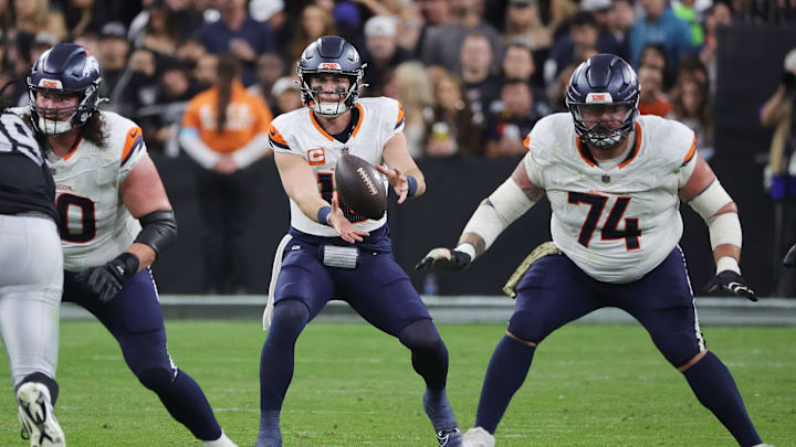 Denver Broncos v Las Vegas Raiders