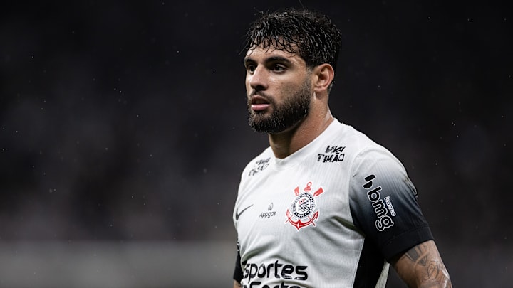 Yuri Alberto sentiu dores ao deixar o gramado da Arena MRV Yuri Alberto sentiu dores ao deixar o gramado da Arena MRV