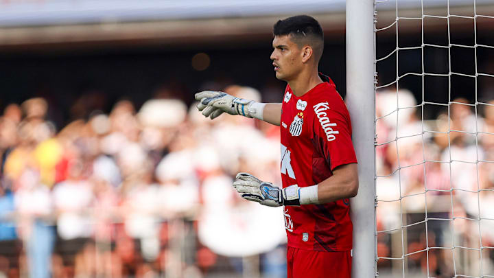 Gabriel Brazão é um dos principais goleiros do Brasileirão Série A 2025