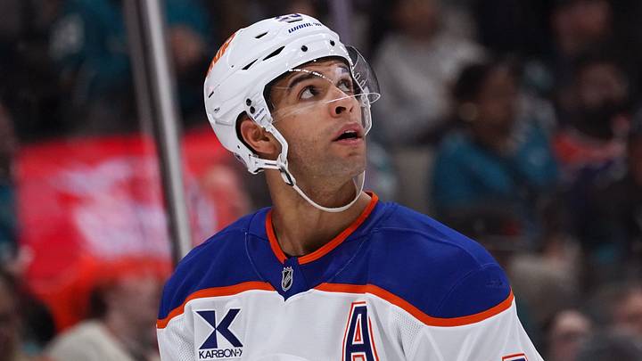 Apr 8, 2026; San Jose, California, USA;  Edmonton Oilers defenseman Darnell Nurse (25) looks up at the scoreboard during a break in the action against the San Jose Sharks during the second period at SAP Center at San Jose. Mandatory Credit: David Gonzales-Imagn Images