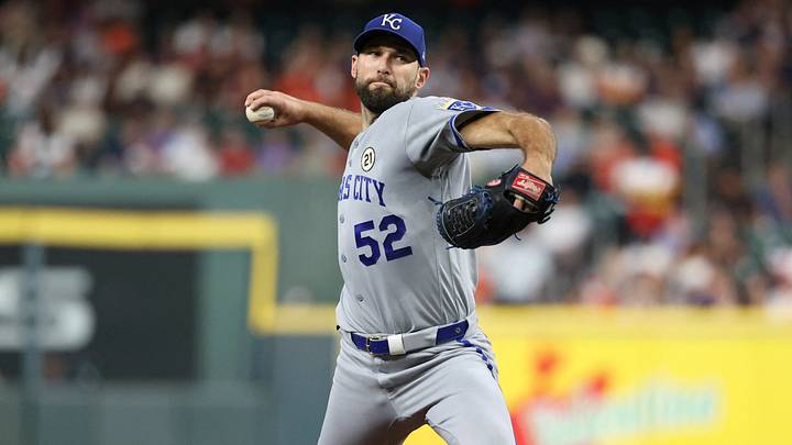 Sep 15, 2026; Houston, Texas, USA; Kansas City Royals starting pitcher Michael Wacha (52) delivers a pitch during the second inning against the Houston Astros at Daikin Park. Mandatory Credit: Troy Taormina-Imagn Images Sep 15, 2026; Houston, Texas, USA; Kansas City Royals starting pitcher Michael Wacha (52) delivers a pitch during the second inning against the Houston Astros at Daikin Park. Mandatory Credit: Troy Taormina-Imagn Images