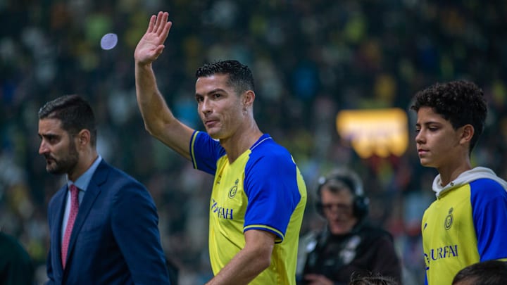 Cristiano Ronaldo risque d'attendre un peu avant de faire ses débuts avec Al-Nassr. Cristiano Ronaldo risque d'attendre un peu avant de faire ses débuts avec Al-Nassr.