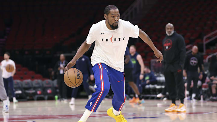 Durant salió tocado de una práctica de los Rockets 