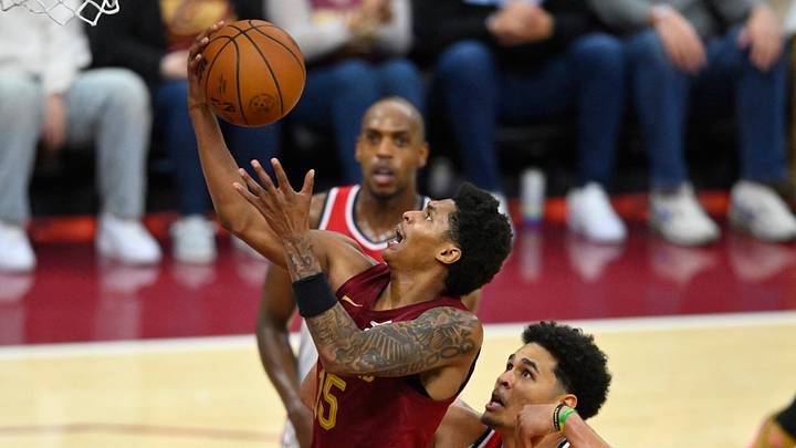Oct 28, 2026; Cleveland, Ohio, USA; Cleveland Cavaliers guard Meleek Thomas (15) drives to the basket beside Washington Wizards forward Kyshawn George (18) in the fourth quarter at Rocket Arena. Mandatory Credit: David Richard-Imagn Images Oct 28, 2026; Cleveland, Ohio, USA; Cleveland Cavaliers guard Meleek Thomas (15) drives to the basket beside Washington Wizards forward Kyshawn George (18) in the fourth quarter at Rocket Arena. Mandatory Credit: David Richard-Imagn Images