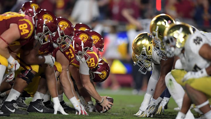 Nov 24, 2018; Los Angeles, CA, USA; General overall view of the line of scrimmage as Southern California Trojans long snapper Damon Johnson (59) prepares to snap the ball against the Notre Dame Fighting Irish at Los Angeles Memorial Coliseum. Nov 24, 2018; Los Angeles, CA, USA; General overall view of the line of scrimmage as Southern California Trojans long snapper Damon Johnson (59) prepares to snap the ball against the Notre Dame Fighting Irish at Los Angeles Memorial Coliseum.