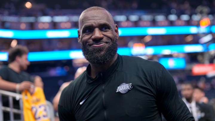 Los Angeles Lakers forward LeBron James 