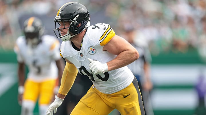 Sep 7, 2025; East Rutherford, New Jersey, USA; Pittsburgh Steelers linebacker T.J. Watt (90) in action during the game against the New York Jets at MetLife Stadium. Mandatory Credit: Vincent Carchietta-Imagn Images