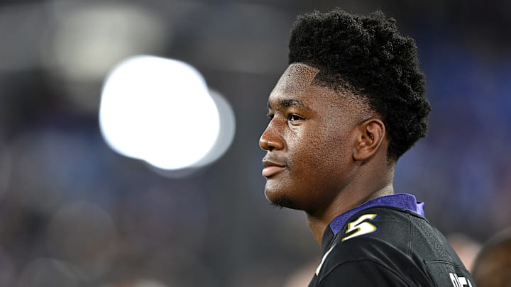 New Orleans Pelicans center Derik Queen (22).