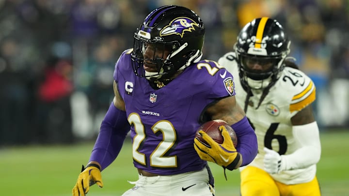 Baltimore Ravens running back Derrick Henry (22) runs against the Pittsburgh Steelers in the first quarter in an AFC wild card game at M&T Bank Stadium. 