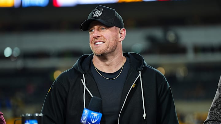Tennessee Titans v Pittsburgh Steelers