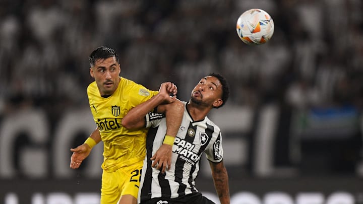Botafogo won the first leg against Peñarol 5-0 