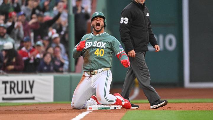 May 22, 2026; Boston, Massachusetts, USA; Boston Red Sox first baseman Willson Contreras (40) reacts to his hits a one run RBI triple during the first inning against the Minnesota Twins at Fenway Park. Mandatory Credit: Eric Canha-Imagn Images May 22, 2026; Boston, Massachusetts, USA; Boston Red Sox first baseman Willson Contreras (40) reacts to his hits a one run RBI triple during the first inning against the Minnesota Twins at Fenway Park. Mandatory Credit: Eric Canha-Imagn Images