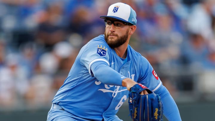 Sep 20, 2025; Kansas City, Missouri, USA; Kansas City Royals pitcher Noah Cameron (65) pitches during the first inning against the Toronto Blue Jays at Kauffman Stadium. Mandatory Credit: William Purnell-Imagn Images Sep 20, 2025; Kansas City, Missouri, USA; Kansas City Royals pitcher Noah Cameron (65) pitches during the first inning against the Toronto Blue Jays at Kauffman Stadium. Mandatory Credit: William Purnell-Imagn Images