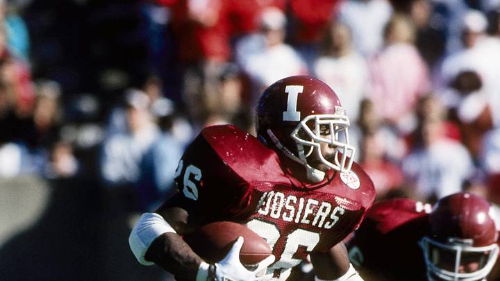 Nov 17, 1990; Bloomington, IN, USA; FILE PHOTO; Indiana Hoosiers running back Vaughn Dunbar (26) in action against the Illinois Fighting Illini at Memorial Stadium. Mandatory Credit: RVR Photos-Imagn Images 