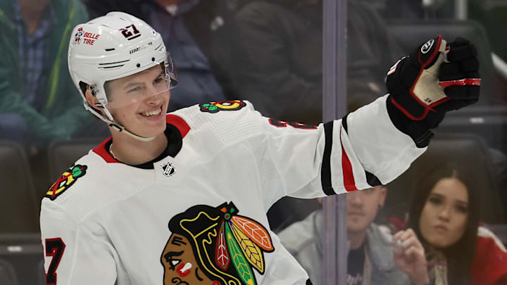 Chicago Blackhawks v Detroit Red Wings