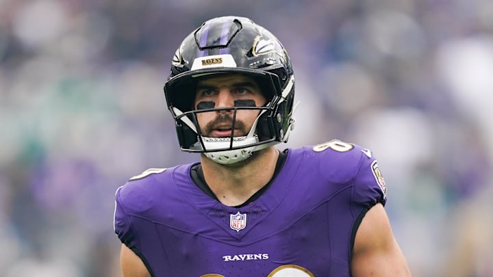 Nov 23, 2025; Baltimore, Maryland, USA; Baltimore Ravens tight end Mark Andrews (89) looks on during the first quarter against the New York Jets at M&T Bank Stadium. Nov 23, 2025; Baltimore, Maryland, USA; Baltimore Ravens tight end Mark Andrews (89) looks on during the first quarter against the New York Jets at M&T Bank Stadium.