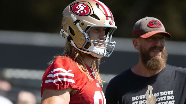 Jun 10, 2025; Santa Clara, CA, USA; San Francisco 49ers tight end George Kittle (85) works out with his teammates during an OTA at Levi's Stadium. Mandatory Credit: D. Ross Cameron-Imagn Images Jun 10, 2025; Santa Clara, CA, USA; San Francisco 49ers tight end George Kittle (85) works out with his teammates during an OTA at Levi's Stadium. Mandatory Credit: D. Ross Cameron-Imagn Images