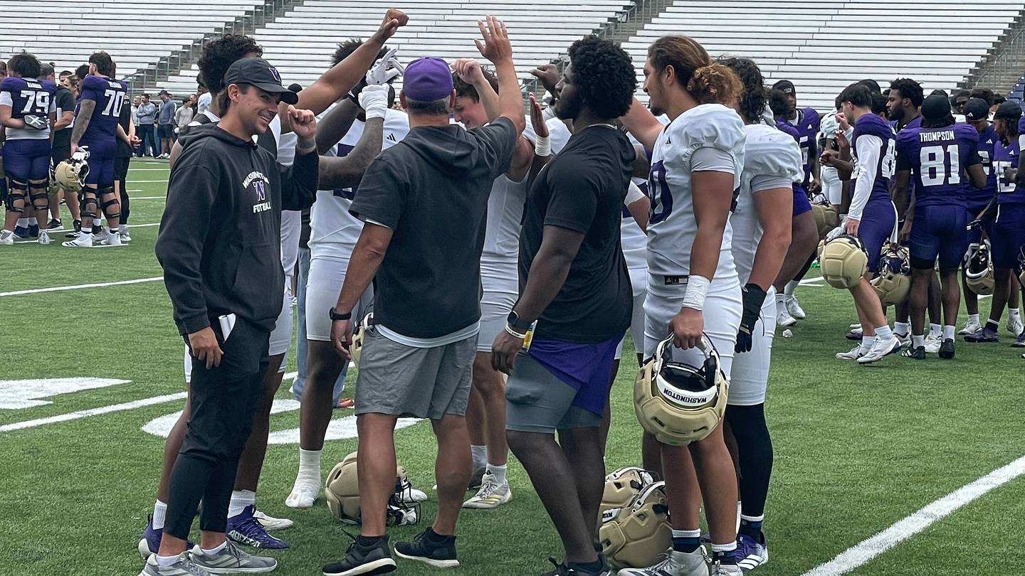 UW Fall Camp Ends in Positive, Upbeat Manner
