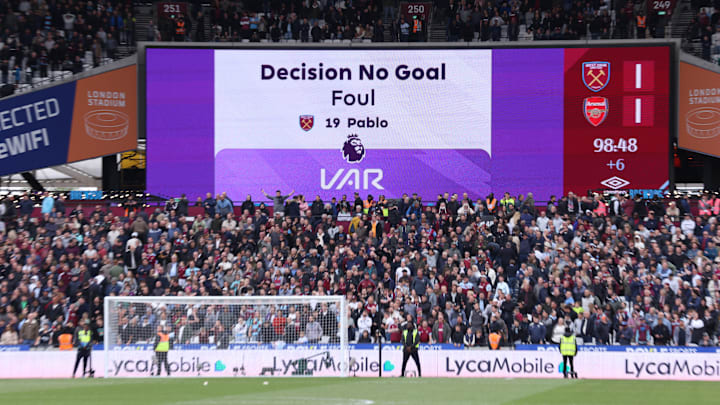 เหตุผลที่น่าตกใจที่ประตูตีเสมอช่วงท้ายเกมของเวสต์แฮมกับอาร์เซนอลถูกยกเลิกอย่างขัดแย้ง