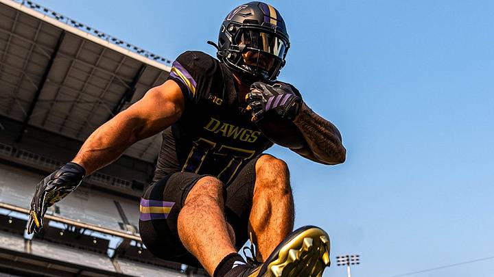 The Huskies have unveiled new black-out uniforms. The Huskies have unveiled new black-out uniforms.