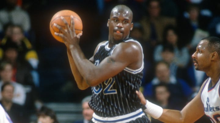 Shaquille O'Neal promedió 27.2 puntos por partido con el Orlando Magic en cuatro ejercicios