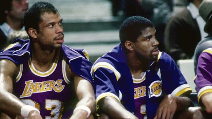 Los Lakers ya estaban en Los Angeles durante los 80's, con el "showtime" que encabezaban Kareem y Magic Johnson