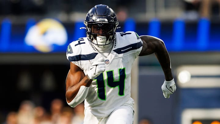 Seattle Seahawks v Los Angeles Rams