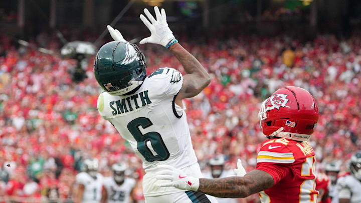 Sep 14, 2025; Kansas City, Missouri, USA; Philadelphia Eagles wide receiver DeVonta Smith (6) makes a reception defended by Kansas City Chiefs cornerback Trent McDuffie (22) during the fourth quarterof the game at GEHA Field at Arrowhead Stadium. Sep 14, 2025; Kansas City, Missouri, USA; Philadelphia Eagles wide receiver DeVonta Smith (6) makes a reception defended by Kansas City Chiefs cornerback Trent McDuffie (22) during the fourth quarterof the game at GEHA Field at Arrowhead Stadium.
