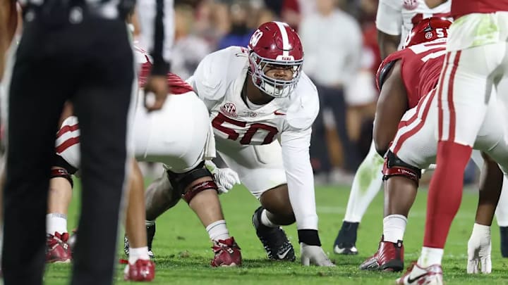 Alabama Defensive Lineman Tim Smith (50) sets up against Oklahoma at Gaylord Family - Oklahoma Memorial Stadium in Norman, OK on Saturday, Nov 23, 2024.