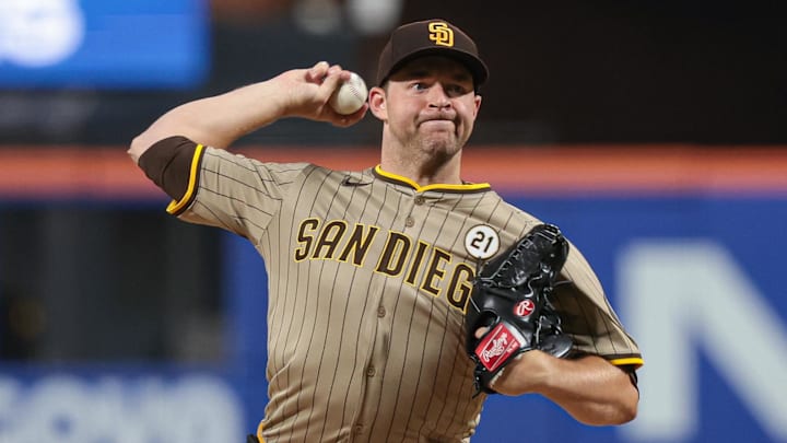 Sep 16, 2025; New York City, New York, USA; San Diego Padres starting pitcher Michael King (34) delivers a pitch during the third inning against the New York Mets at Citi Field. Mandatory Credit: Vincent Carchietta-Imagn Images Sep 16, 2025; New York City, New York, USA; San Diego Padres starting pitcher Michael King (34) delivers a pitch during the third inning against the New York Mets at Citi Field. Mandatory Credit: Vincent Carchietta-Imagn Images