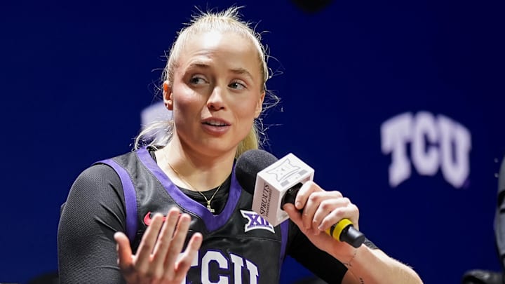 Oct 22, 2024; Kansas City, MO, USA; TCU Horned Frogs guard Hailey Van Lith (10) talks to media during Big 12 Women’s Basketball Media Day at T-Mobile Center. Mandatory Credit: Jay Biggerstaff-Imagn Images Oct 22, 2024; Kansas City, MO, USA; TCU Horned Frogs guard Hailey Van Lith (10) talks to media during Big 12 Women’s Basketball Media Day at T-Mobile Center. Mandatory Credit: Jay Biggerstaff-Imagn Images