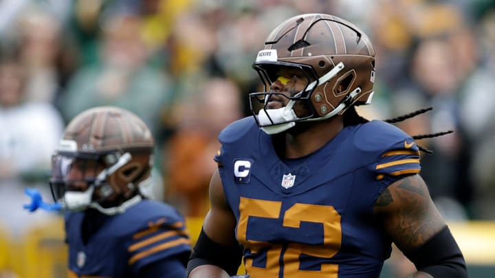Green Bay Packers defensive end Rashan Gary runs onto the field before the game against the Carolina Panthers 