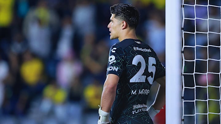 Carlos Moreno había cometido un grosero error que dejaba a su equipo con diez