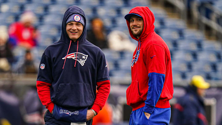 Buffalo Bills quarterback Josh Allen (right) and New England Patriots quarterback Drake Maye (left)