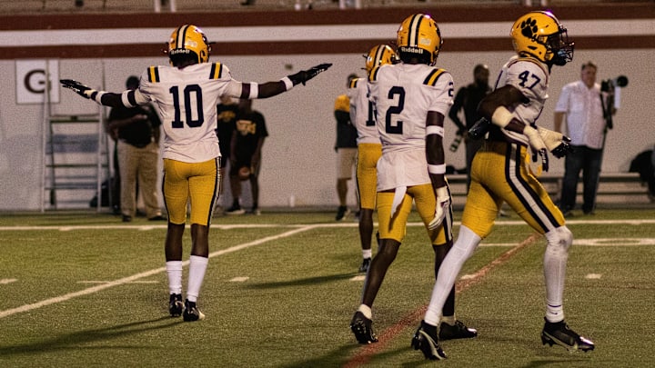 Valdosta takes on Colquitt County on Friday, Oct. 11, in a clash of South Georgia high school football titans. Valdosta takes on Colquitt County on Friday, Oct. 11, in a clash of South Georgia high school football titans.