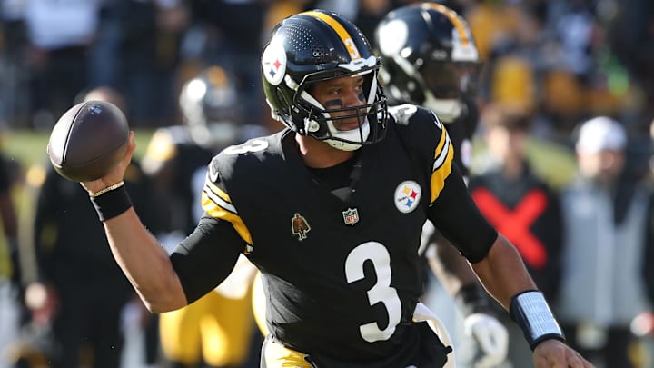 Pittsburgh Steelers quarterback Russell Wilson (3) passes against the Cleveland Browns during the first quarter at Acrisure Stadium. 