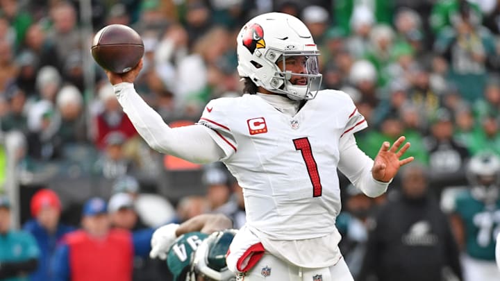 Dec 31, 2023; Philadelphia, Pennsylvania, USA; Arizona Cardinals quarterback Kyler Murray (1) throws