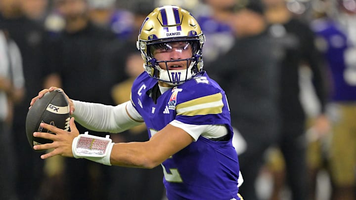 Dec 13, 2025; Inglewood, CA, USA;  Washington Huskies quarterback Demond Williams Jr. (2) sets to pass in the first half of the LA Bowl against the Boise State Broncos at SoFi Stadium. Mandatory Credit: Jayne Kamin-Oncea-Imagn Images