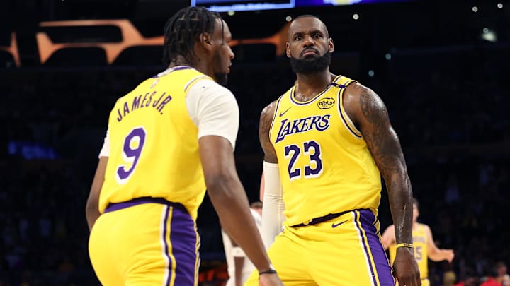 LeBron James y Bronny hicieron historia con Lakers el martes