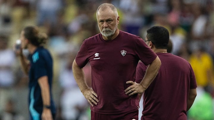 Según el portal RTI Esporte de Brasil, el técnico brasileño Mano Menezes está en la mira de Cruz Azul para reemplazar al uruguayo Vicente Sánchez.