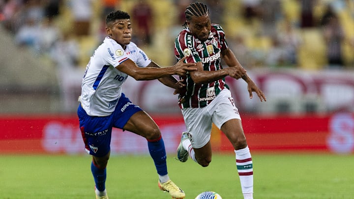 Fortaleza x Fluminense duelam pelo Brasileirão Série A 2025 Fortaleza x Fluminense duelam pelo Brasileirão Série A 2025