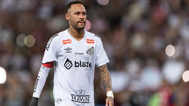 Santos fecha patrocínio com a Pley by Ney, marca de bebidas de Neymar