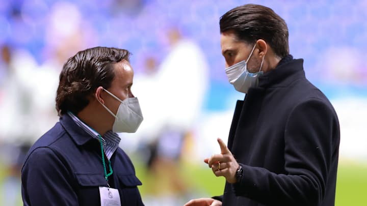 Mikel Arriola y Yon de Luisa Mikel Arriola y Yon de Luisa