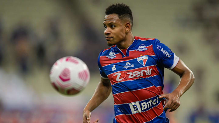 Jussa esteve em campo na derrota desta quarta