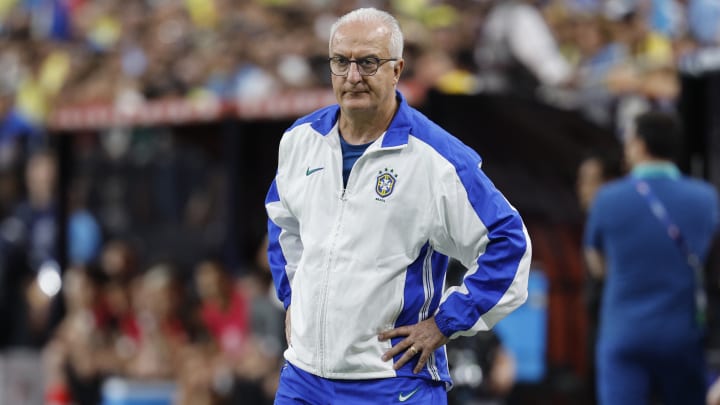 Dorival Júnior convocará Seleção Brasileira para jogos contra Equador e Paraguai Dorival Júnior convocará Seleção Brasileira para jogos contra Equador e Paraguai