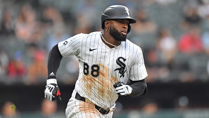 Jul 30, 2025; Chicago, Illinois, USA; Chicago White Sox center fielder Luis Robert Jr. (88) runs to first base hitting a single during the sixth inning against the Philadelphia Phillies at Rate Field. Mandatory Credit: Patrick Gorski-Imagn Images Jul 30, 2025; Chicago, Illinois, USA; Chicago White Sox center fielder Luis Robert Jr. (88) runs to first base hitting a single during the sixth inning against the Philadelphia Phillies at Rate Field. Mandatory Credit: Patrick Gorski-Imagn Images